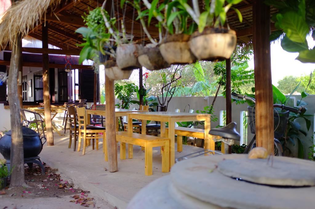 Red House Hotel Koh Dach Buitenkant foto